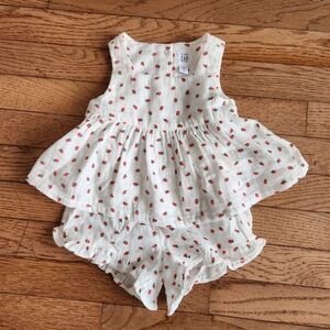 Girls Baby GAP Strawberry Dress Size 6-12 Months